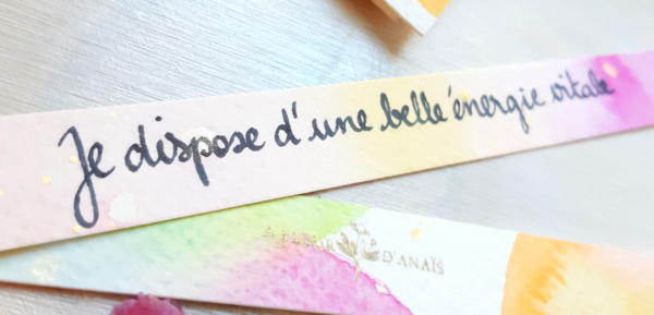 Détails de l'aquarelle et de l'écriture